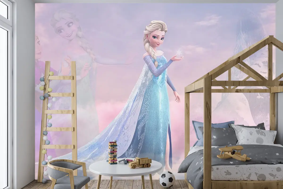 Renkli Bulutlar Arasında Elsa Çocuk Odası Duvar Kağıdı