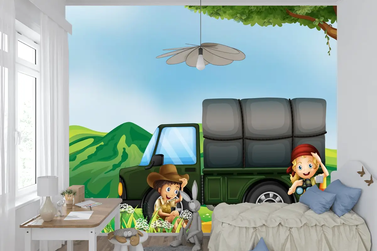 Yeşil Kamyonun Yanında Bir Kız Ve Bir Erkek Çocuk Odası Duvar Kağıdı