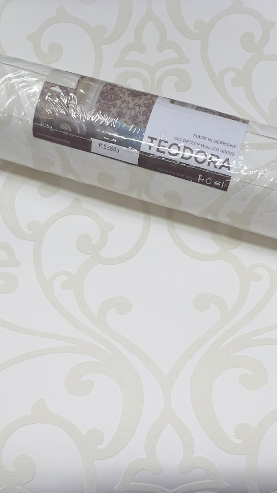 Kabartmalı Boyanabilir Klasik Desenli Duvar Kağıdı 53843 – Beyaz Üzerine Krem Barok Motifli, Kendinden Dokulu, Salon ve Antre Dekorasyonu İçin