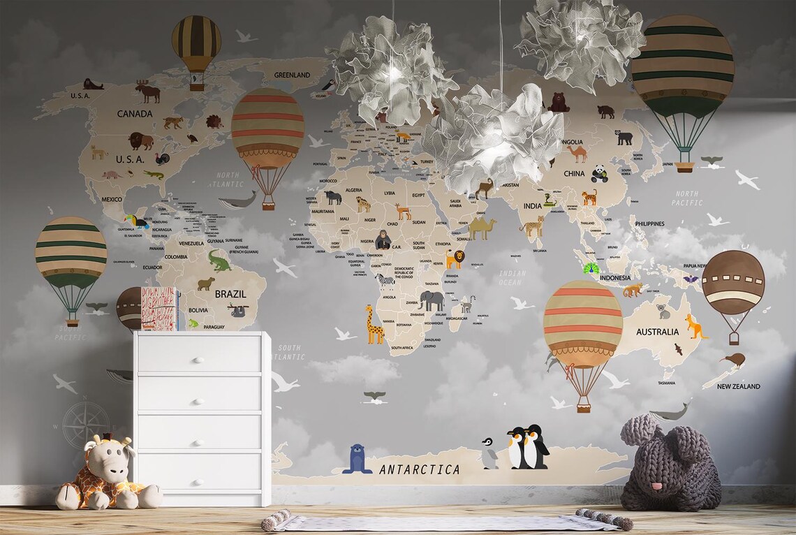 Tek Parça Kumaş Tekstil - Balonlu ve Hayvanlı Eğitici Çocuk Odası Dünya Haritası Duvar Kağıdı 