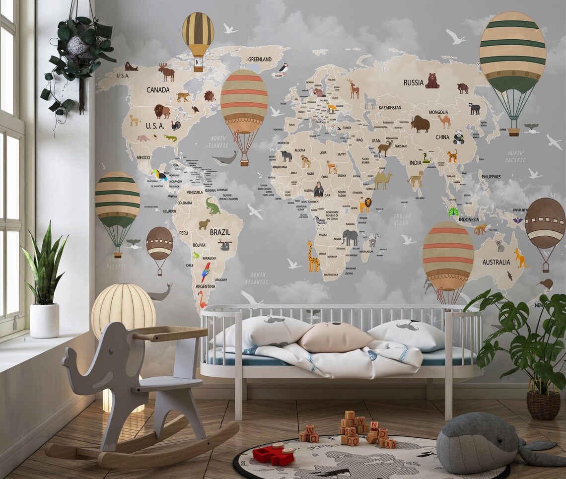 Tek Parça Kumaş Tekstil - Balonlu ve Hayvanlı Eğitici Çocuk Odası Dünya Haritası Duvar Kağıdı 