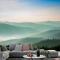 Misty Mountain Yeşil Orman Manzaralı Duvar Kağıdı 