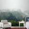 Sisli Dağlar Ve Orman Manzarası Duvar Kağıdı