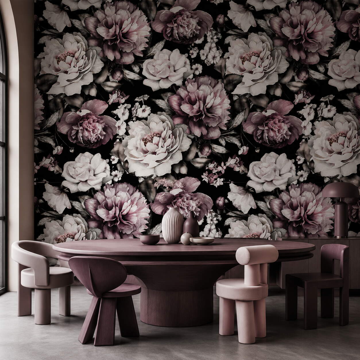 Siyah Zeminli Pembe Şakayık Çiçekli Salon Duvar Kağıdı